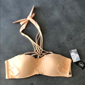 Peachy Halter Bikini Top 🍑 XL